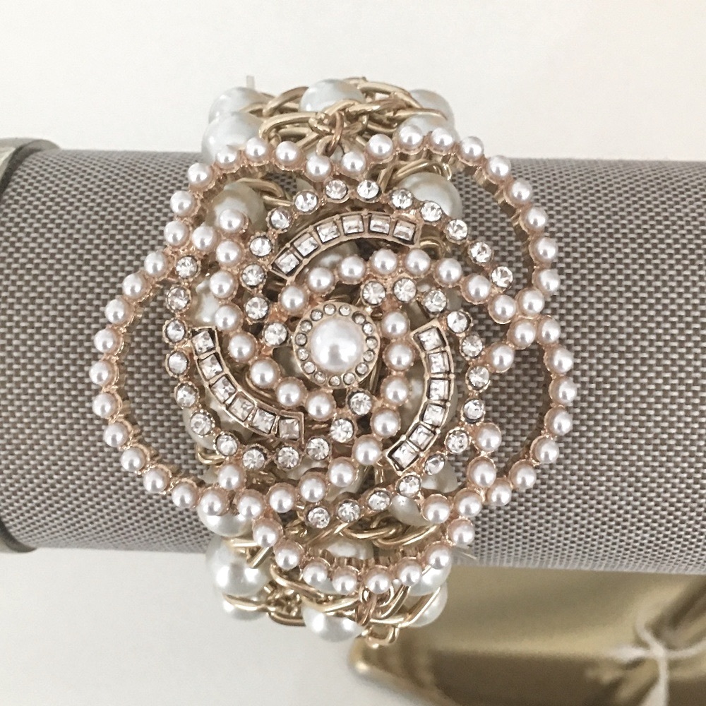 FASHION LUXURY GLAMOUR Classic PEARLS BRASELET